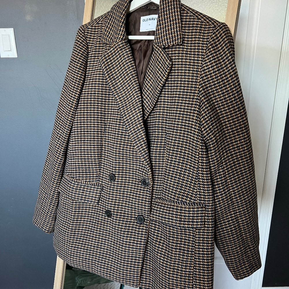 Men’s-Inspired Oversized Brown Houndstooth Blazer – Size M